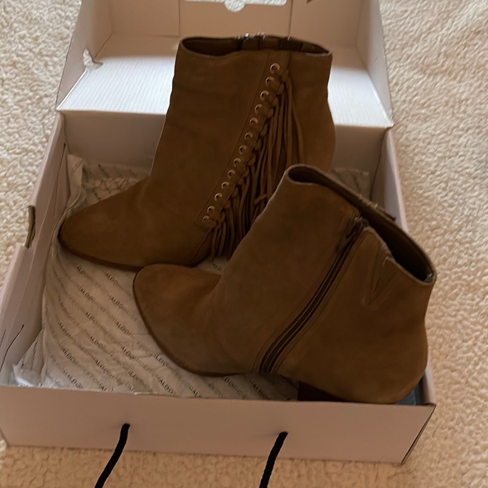Linsey-37 boots